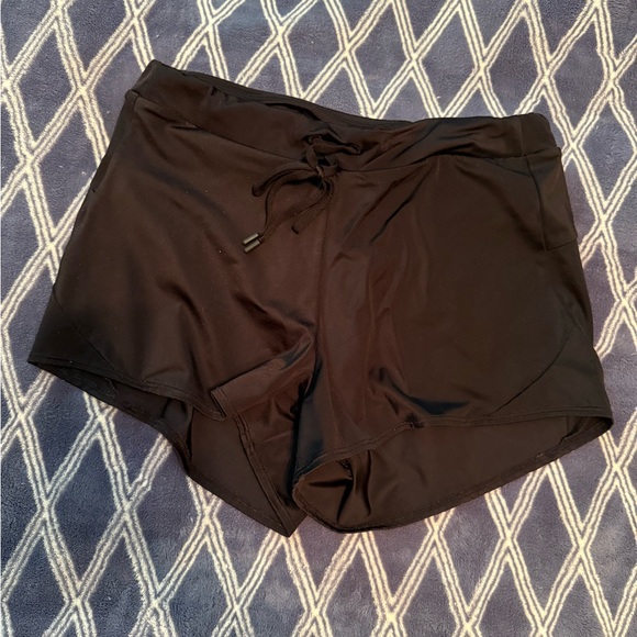 Athleta Pants - Athleta Black Performance Drawstring Athletic Shorts